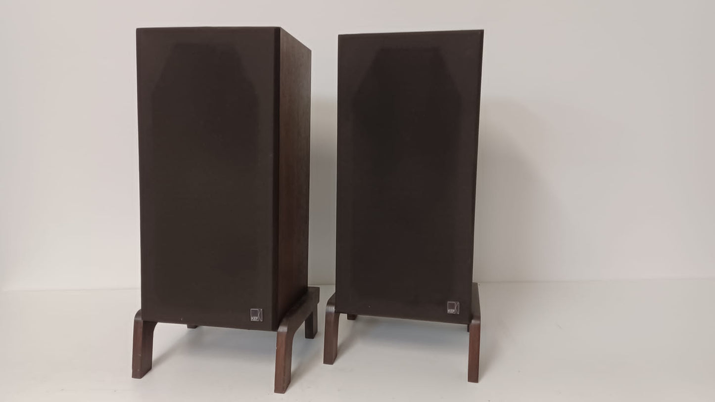 KEF Cantor III