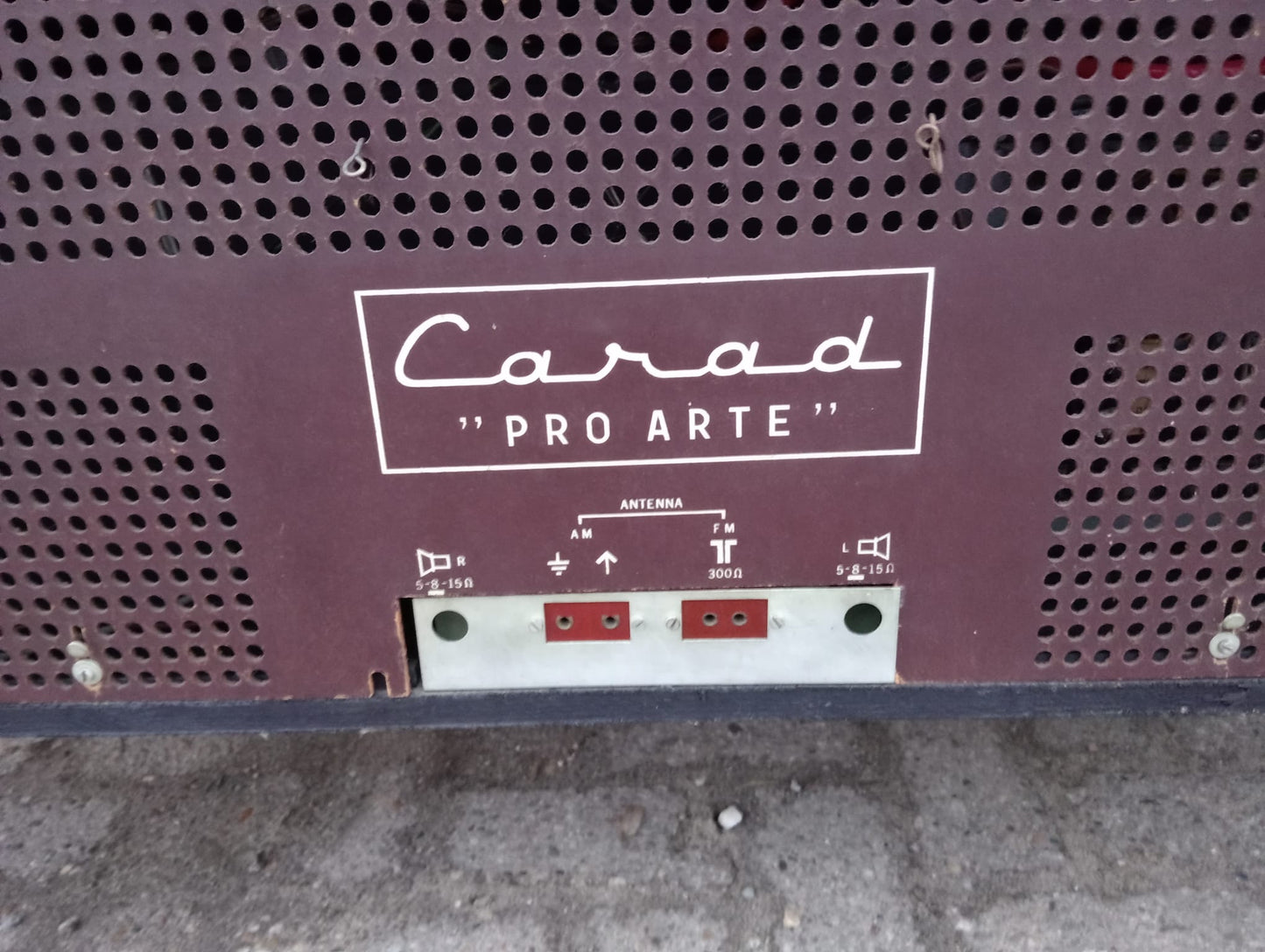 Carad Pro Arte Radiomeubel  v2 & Corner 8872 luidsprekers (bieden)