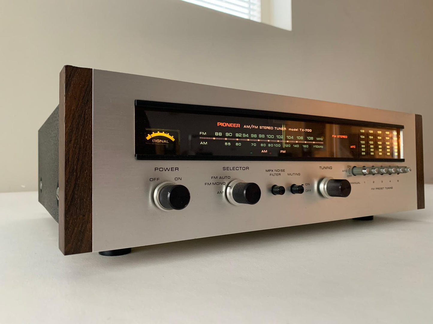 Pioneer TX-700