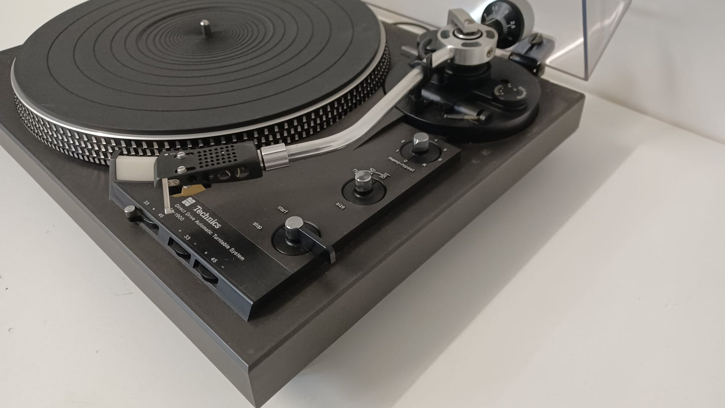 Technics SL-1900